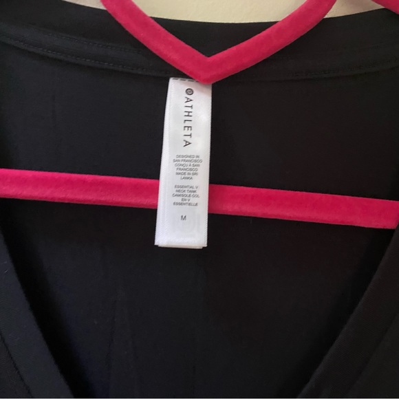 Athleta basic tank - Picture 4 of 4